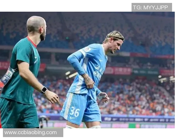 弗赖堡主场迎战汉诺威96球迷热议精彩对决与战术分析 弗赖堡主场迎战汉诺威96球迷热议精彩对决与战术分析