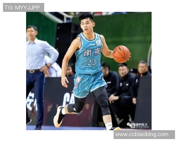 成都篮球队灵活性探讨:战术创新与球员适应能力的深度分析 成都篮球队灵活性探讨:战术创新与球员适应能力的深度分析